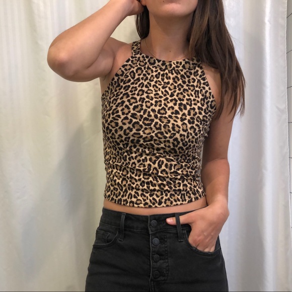 Cheetah Print Ribbed Tank Top - Picture 2 of 3